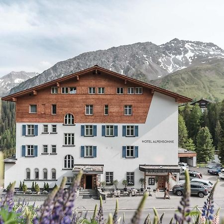 Hotel Alpensonne - Panoramazimmer & Restaurant アローザ エクステリア 写真