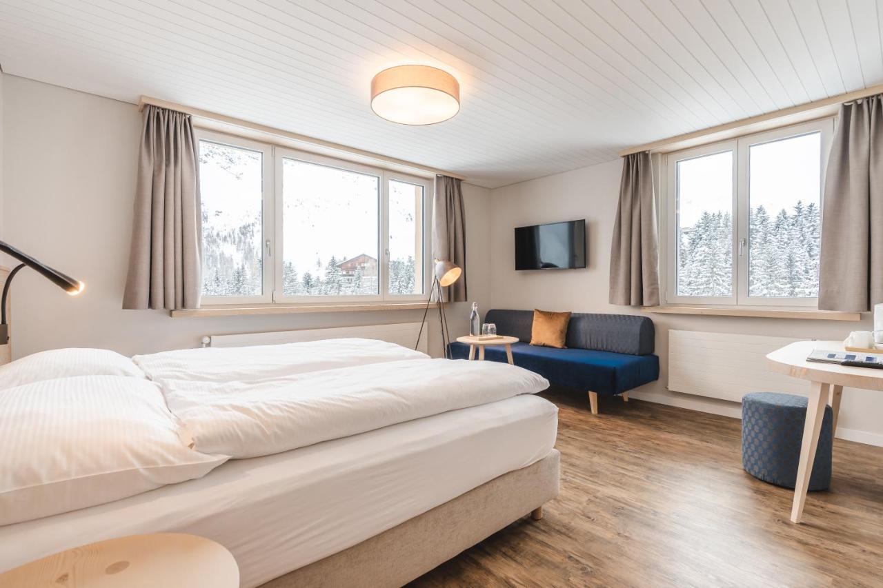 Hotel Alpensonne - Panoramazimmer & Restaurant アローザ エクステリア 写真