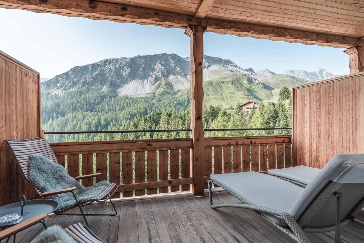 Hotel Alpensonne - Panoramazimmer & Restaurant アローザ エクステリア 写真