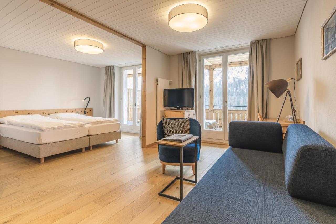 Hotel Alpensonne - Panoramazimmer & Restaurant アローザ エクステリア 写真