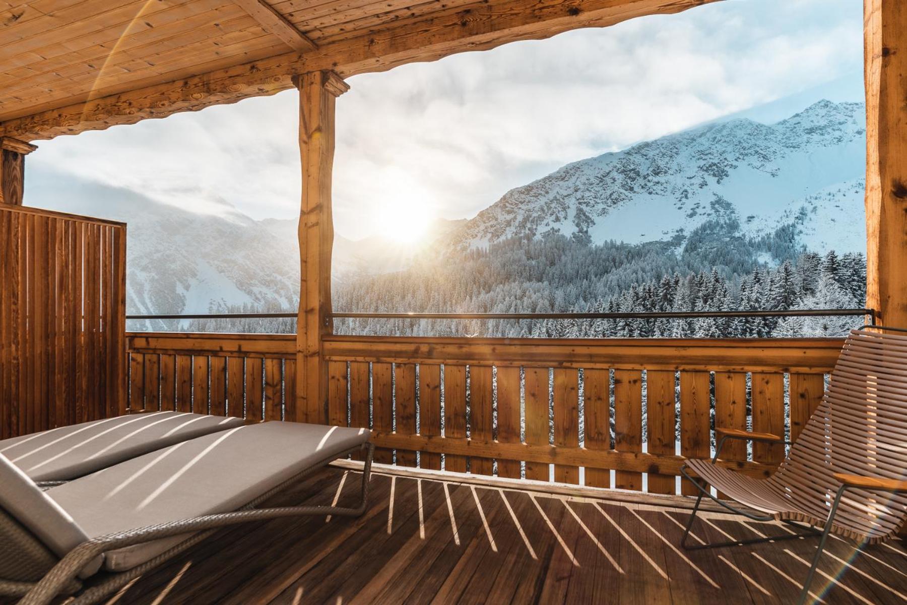 Hotel Alpensonne - Panoramazimmer & Restaurant アローザ 部屋 写真