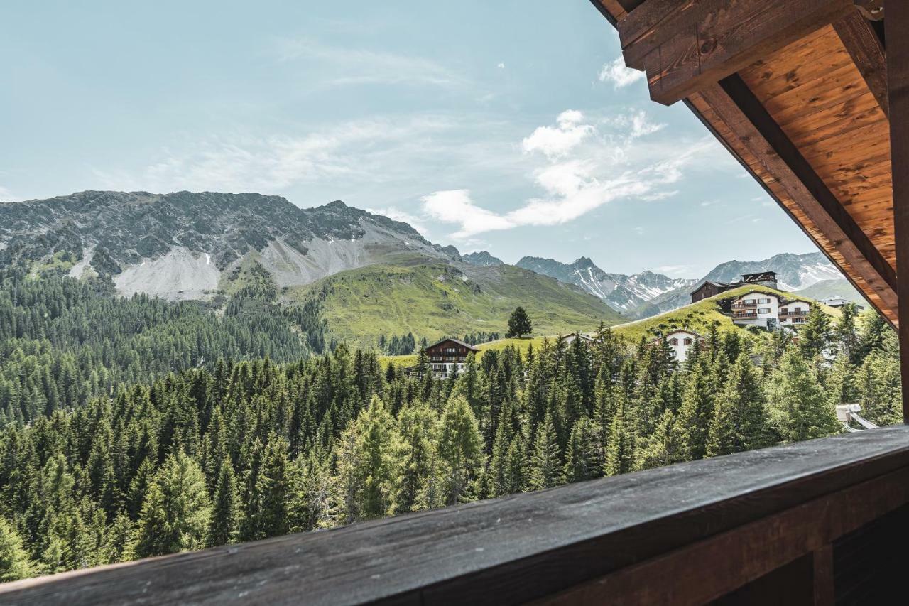 Hotel Alpensonne - Panoramazimmer & Restaurant アローザ エクステリア 写真